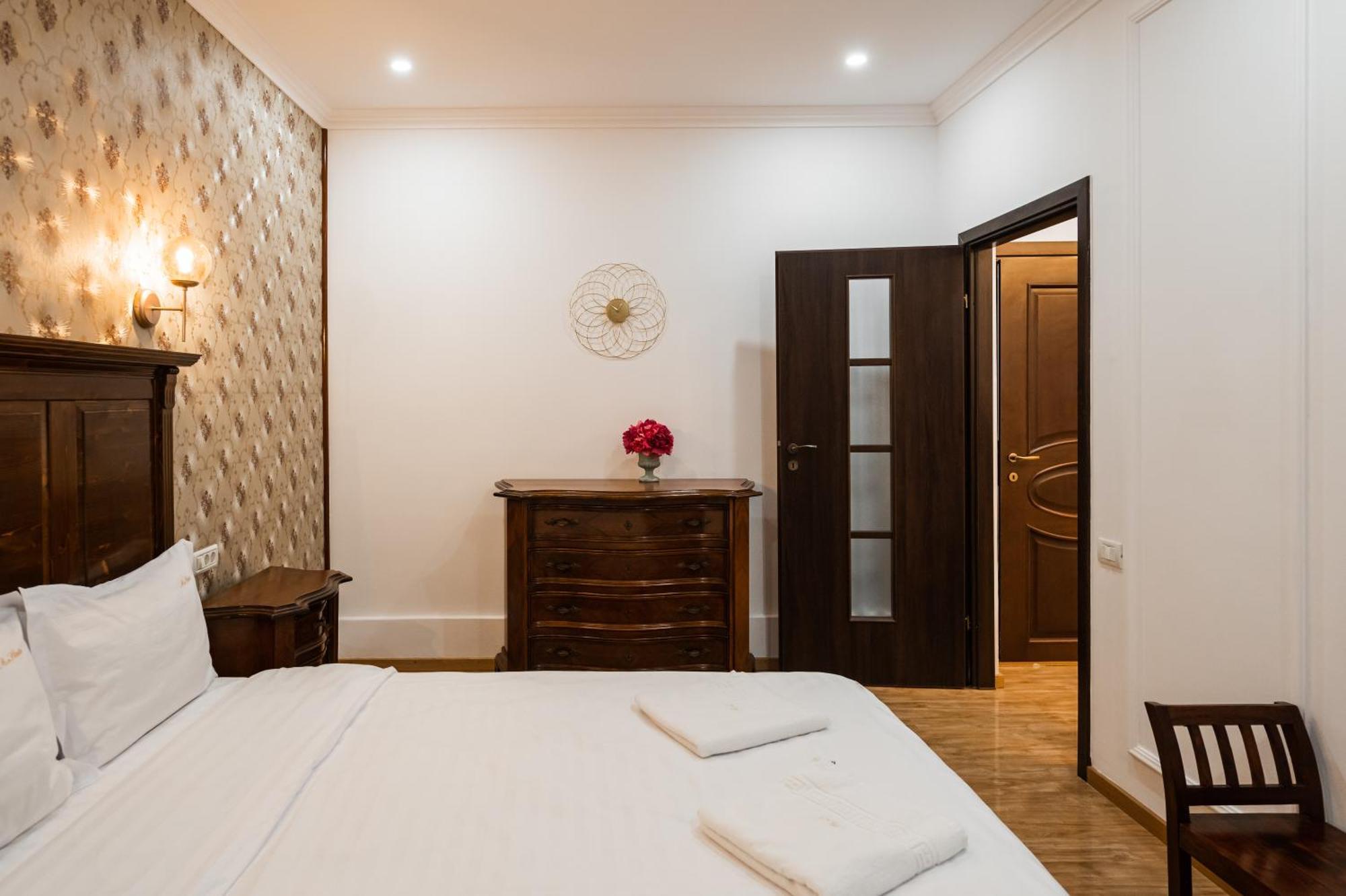 Apollonia Estate Old Town Big And Luxurious Apartment Brasov Exterior photo